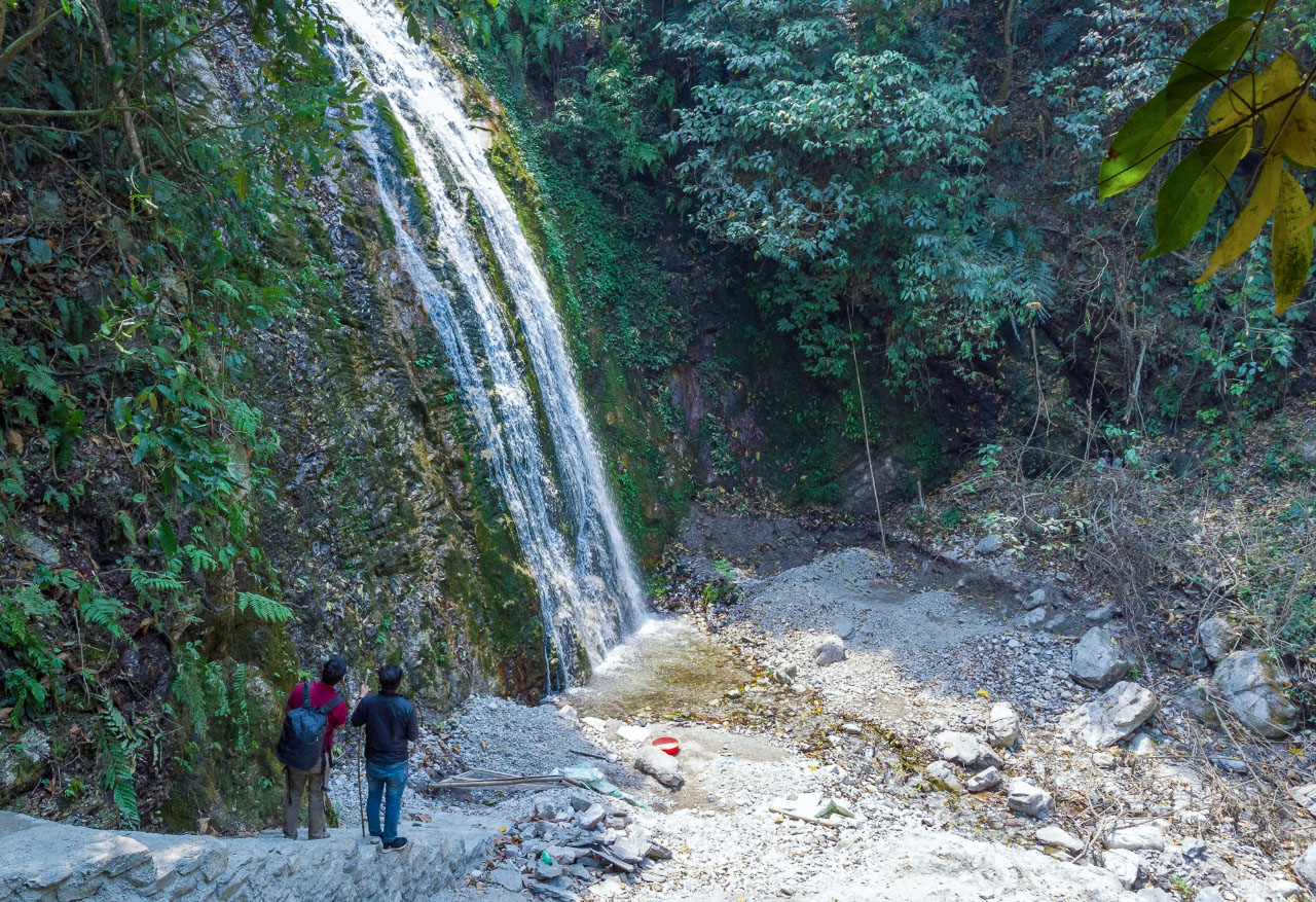 नमस्ते झरना माथि नयाँ झरना सन्चालन, अवलोकन नि:शुल्क