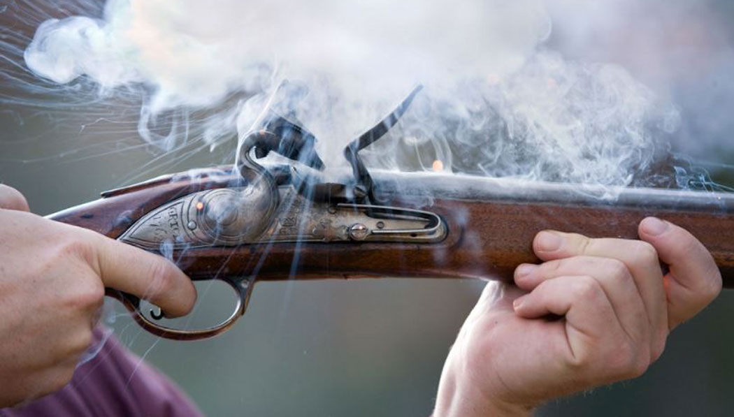 भरुवा बन्दुक सहित सोलुबाट एक व्यक्ति पक्राउ