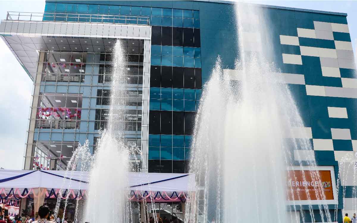 नेपालकै सबैभन्दा ठूलो सुपरस्टोर भाटभटेनीको १९ औं शाखा इटहरीमा सुरु, के के छन् भित्र (फोटो सहित)