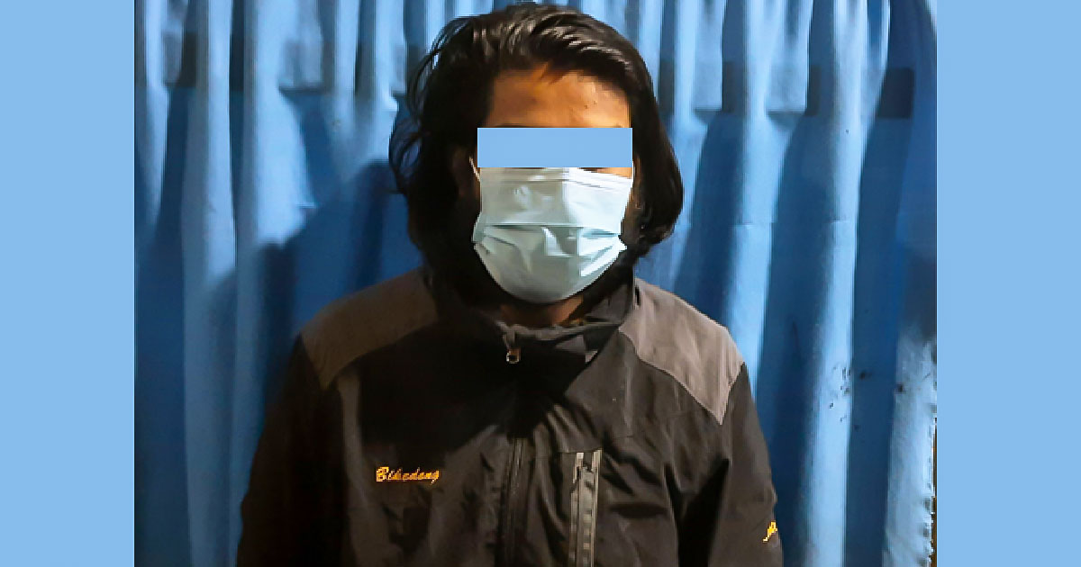 किर्ते गरि मोटरसाइकल विक्री गर्ने एक जना पक्राउ