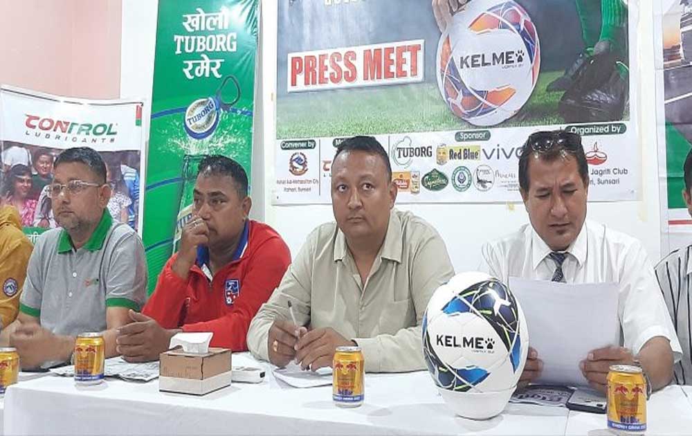 इटहरीमा १९ गतेदेखी ७ लाख पुरस्कार राशीको गोल्डकप हुदै