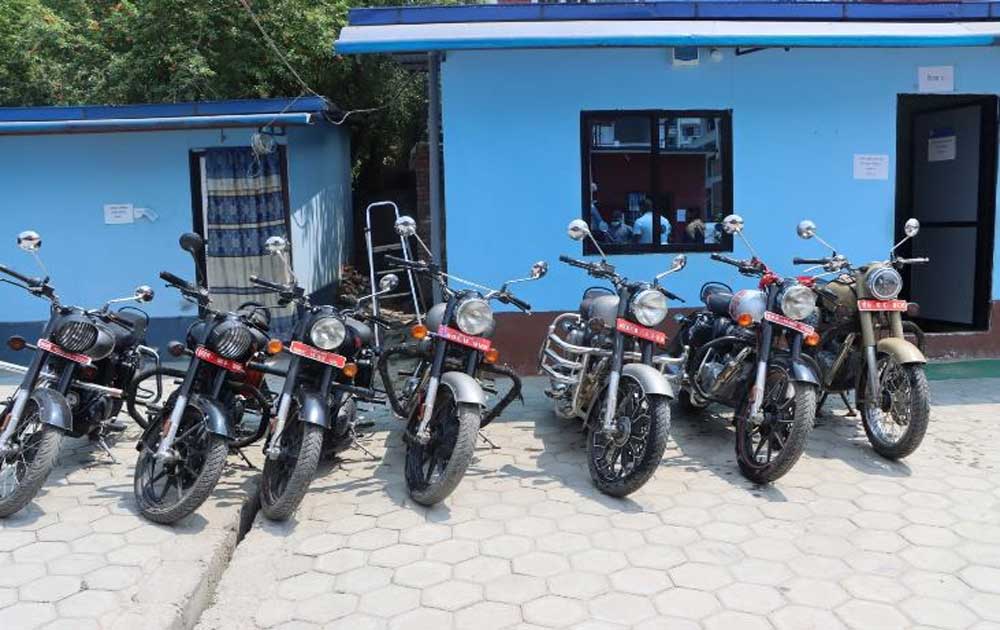 ७ वटा बुलेटु मोटरसाइकल प्रहरीद्वारा बरामद
