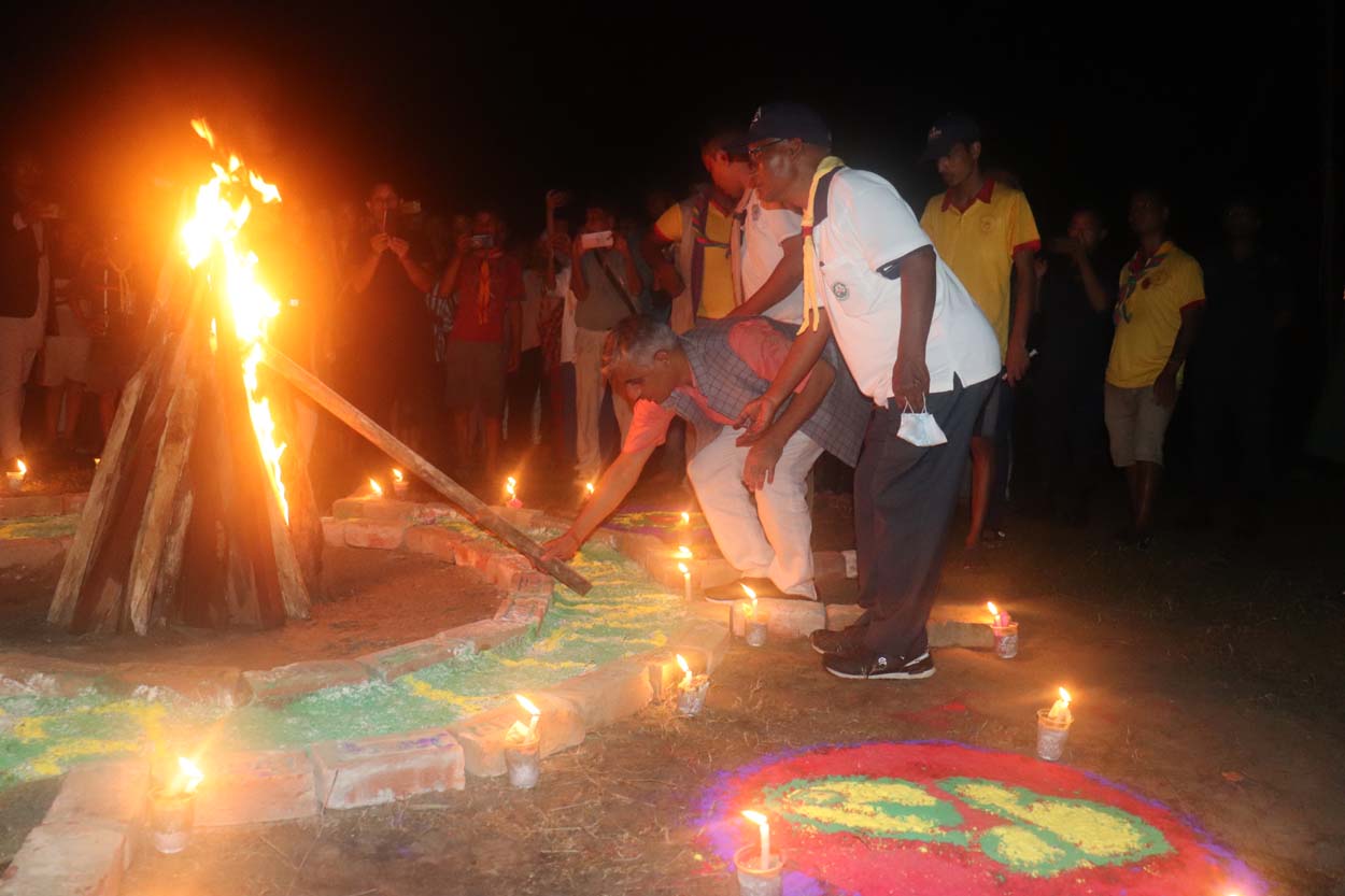 स्काउट क्याम्पमा ‘क्याम्प फायर’ (फोटो फिचर)