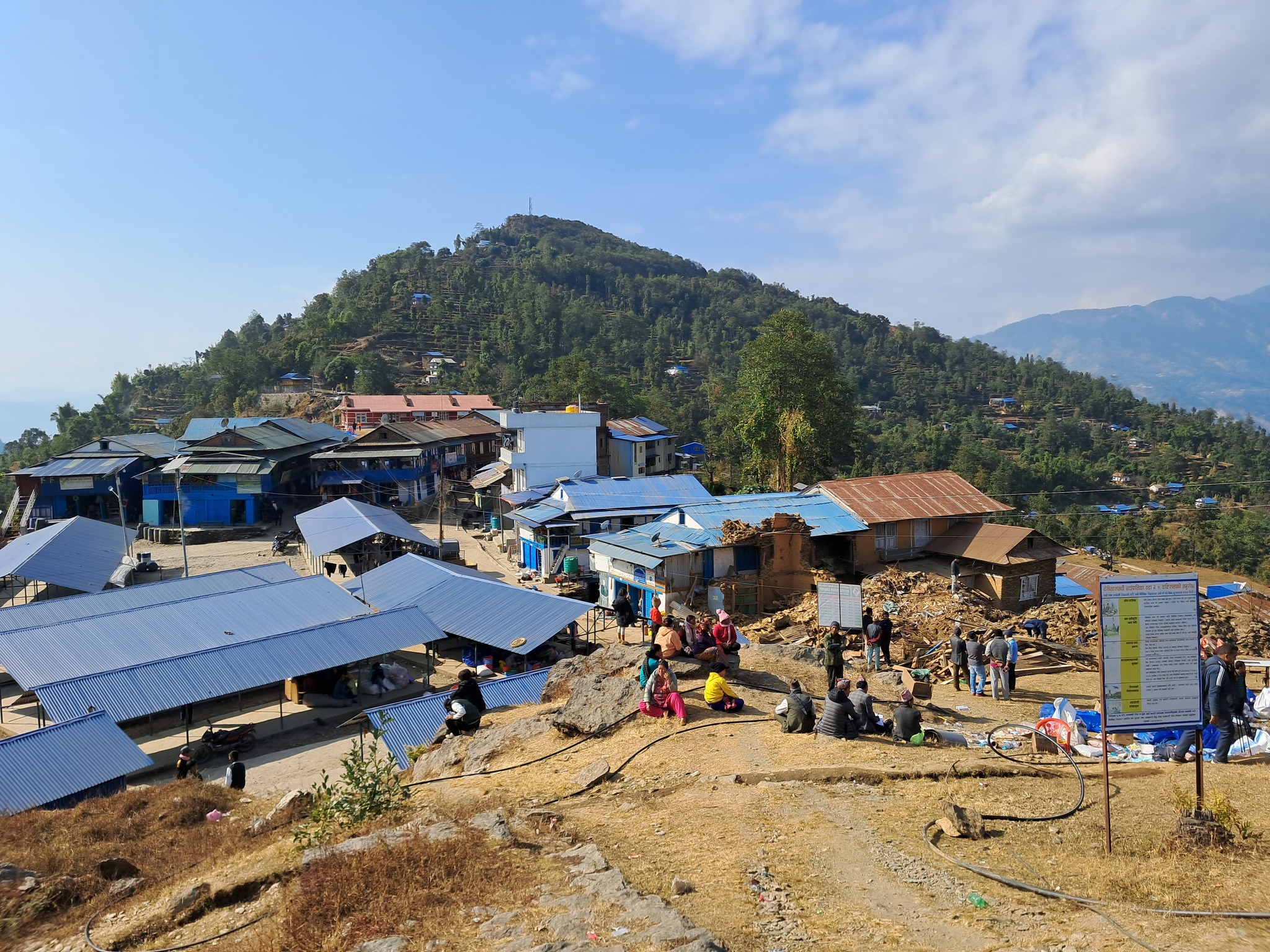 खोटाङ आगलागी पीडितका लागि प्रदेश सरकारले पठायो राहत