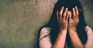 १६ वर्षीया बालिका बलात्कृत