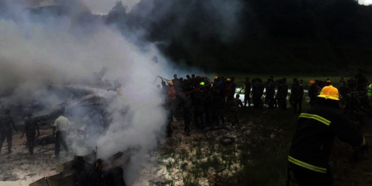 पोखरा उड्न लागेको सौर्य एयरलाइन्सको जहाज विमानस्थलमै दुर्घटना, चालकको सकुशल उद्धार केही हताहती