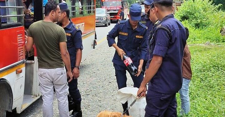 धरानमा सुरक्षा व्यवस्थामा कडाइ : तालिम प्राप्त कुकुरसहित शङ्कास्पद स्थानमा जाँच सुरु