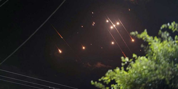 इरानले हान्यो कतारस्थित अमेरिकी सैन्य अड्डामा मिसाइल, खाडी क्षेत्रमा हवाई बन्द