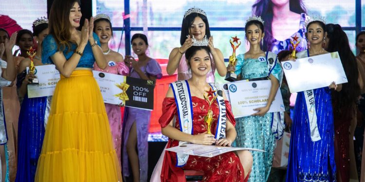 ‘मिस एसईई इटहरी’ को ताज श्रेयसी भट्टराईलाई